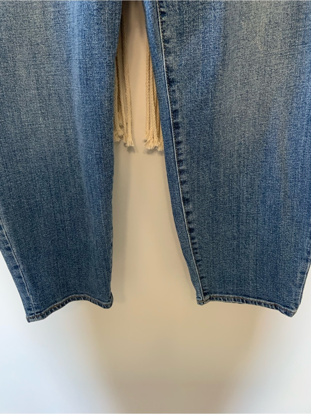 OLD NAVY Women’s High Rise OG Straight Secret Smooth Pockets Medium Wash 20 - Picture 5 of 8
